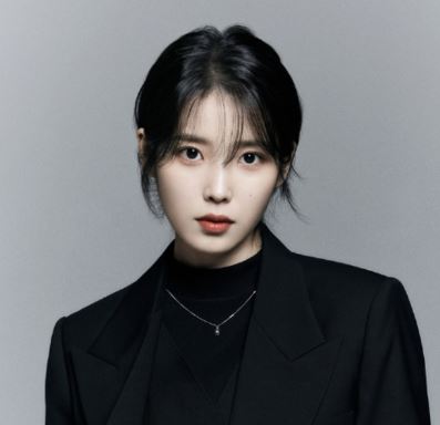 아이유.JPG